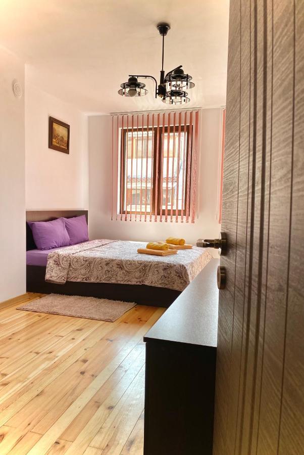 Bright Central Studio For 4 In Burgas Stad Buitenkant foto
