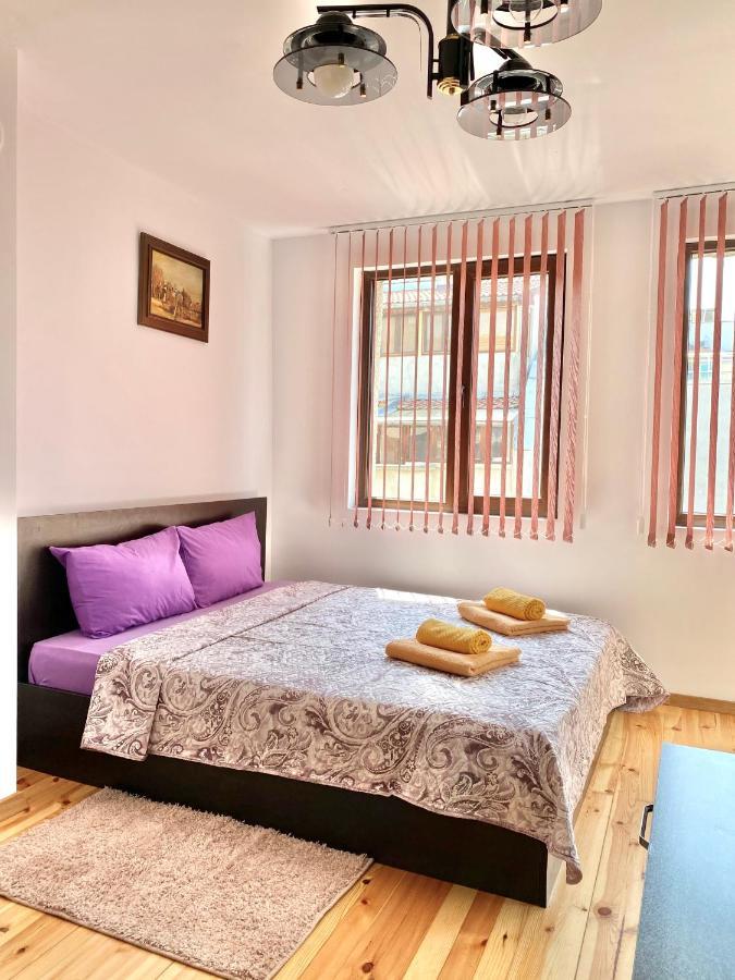 Bright Central Studio For 4 In Burgas Stad Buitenkant foto