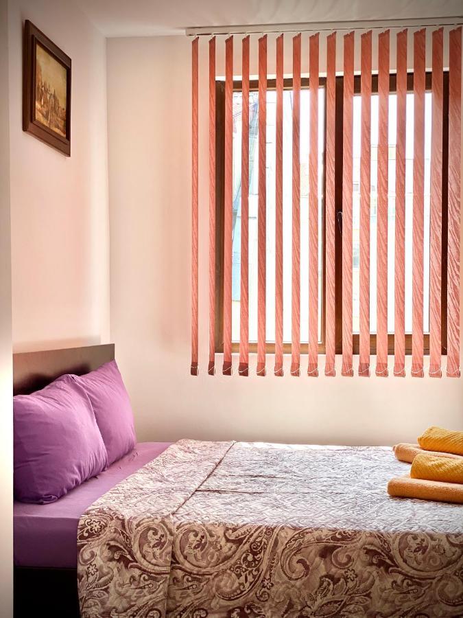 Bright Central Studio For 4 In Burgas Stad Buitenkant foto