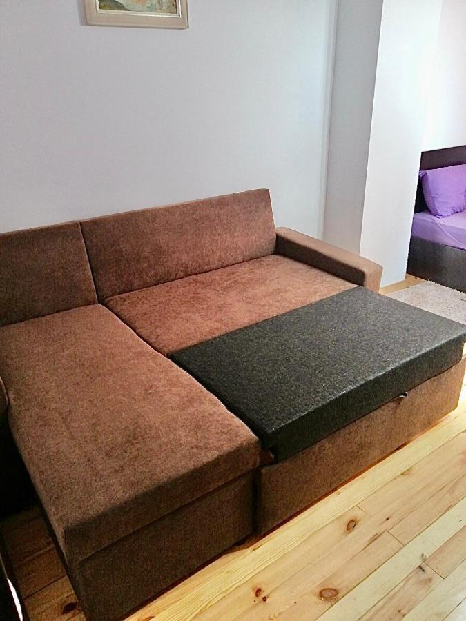 Bright Central Studio For 4 In Burgas Stad Buitenkant foto